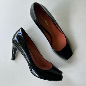 Via Spiga Frankie Peep Toe Pump in Black Patent Leather Size 7.5